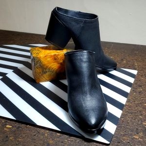dolce vita raven black leather US10 mule heel booties 2.5 inch
